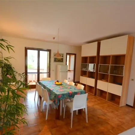 Villa Comfort And Privacy With Fenced Garden In Lignano Riviera *