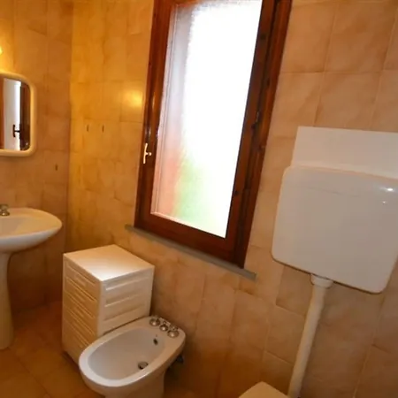 빌라 Comfort And Privacy With Fenced Garden In Lignano Riviera *