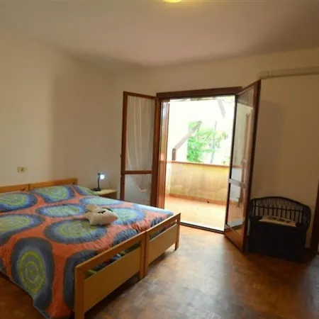 Comfort And Privacy With Fenced Garden In Lignano Riviera Villa