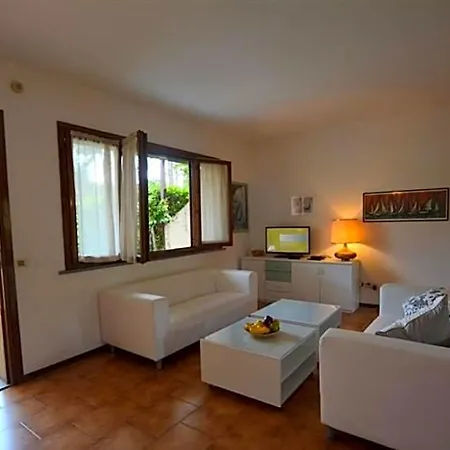 Comfort And Privacy With Fenced Garden In Lignano Riviera * 리그나노 사비아도로