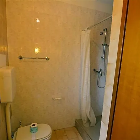 빌라 Comfort And Privacy With Fenced Garden In Lignano Riviera 리그나노 사비아도로